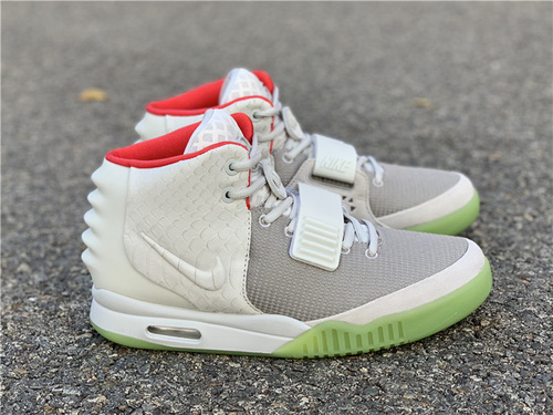 Kanye West xnike Air Yeezy II NRG Coconut Second Generation Gang Sneakers _3M Wolf Gray Coconut_ 508214-010 full code shipment 40-47.5-3b8cd949